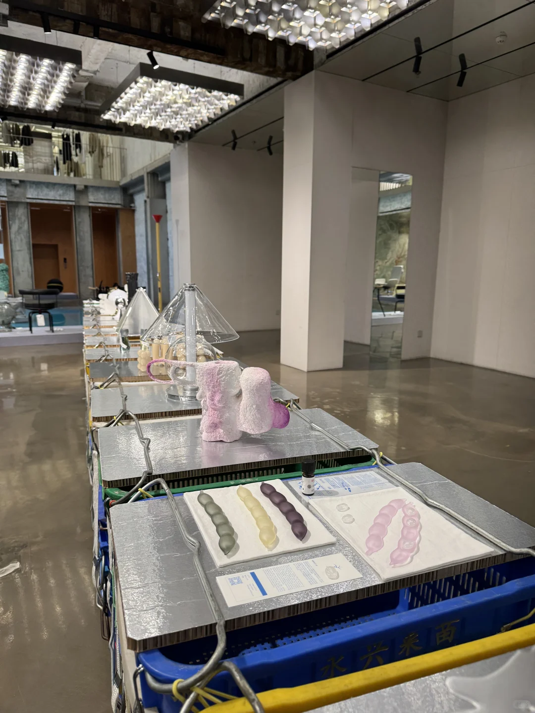 隔水相望的设计展