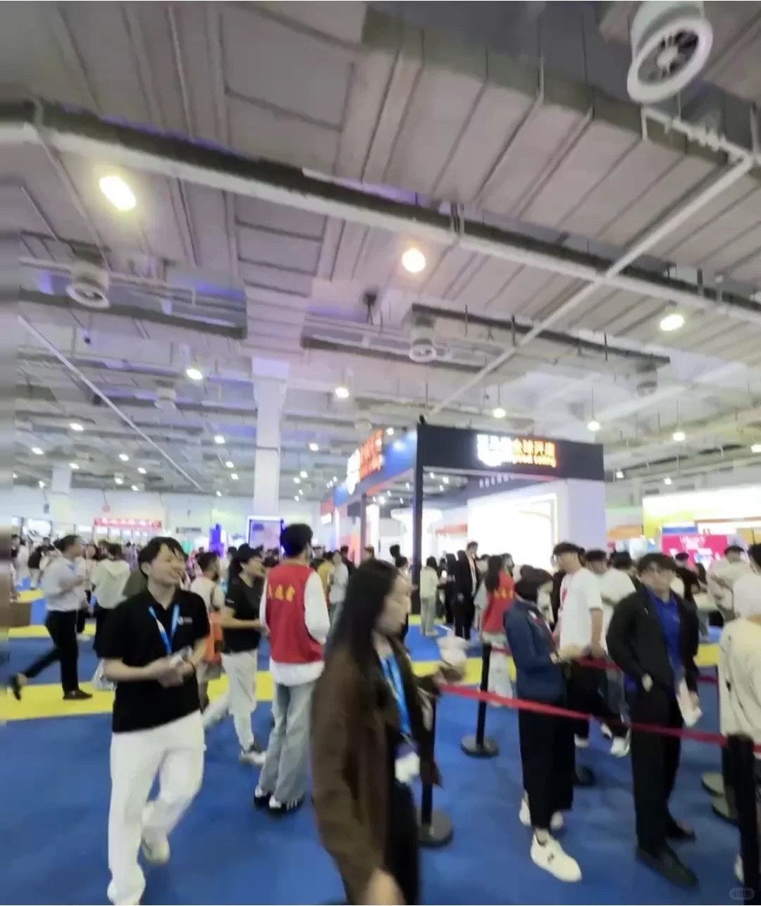 瑞辛来展馆请你喝冰咖啡?☕️