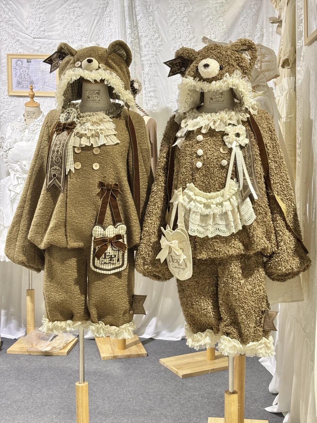 诺亚设计展拍的一些漂亮衣服跟搭配物