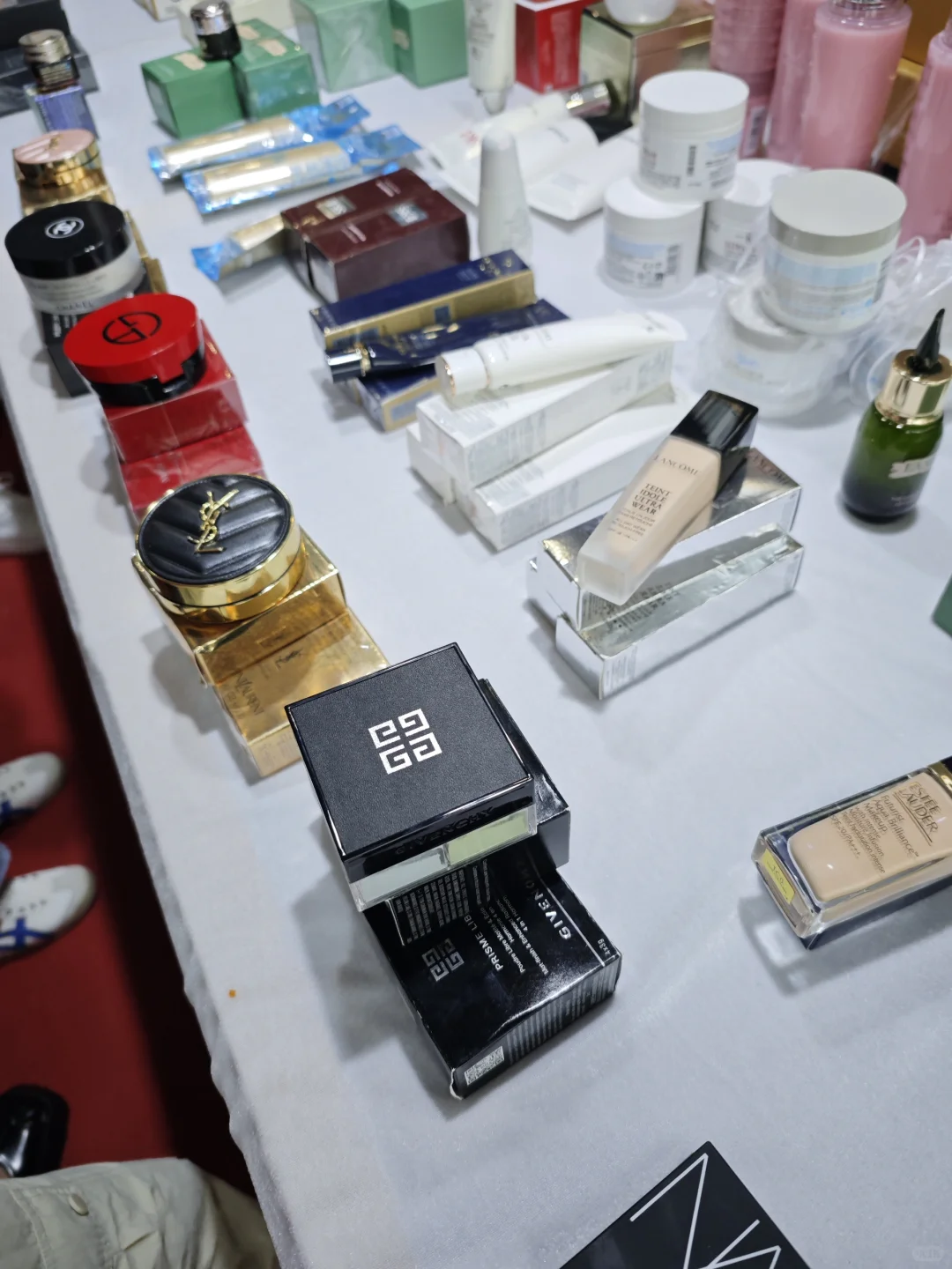 这是混进东盟卖东西的吗