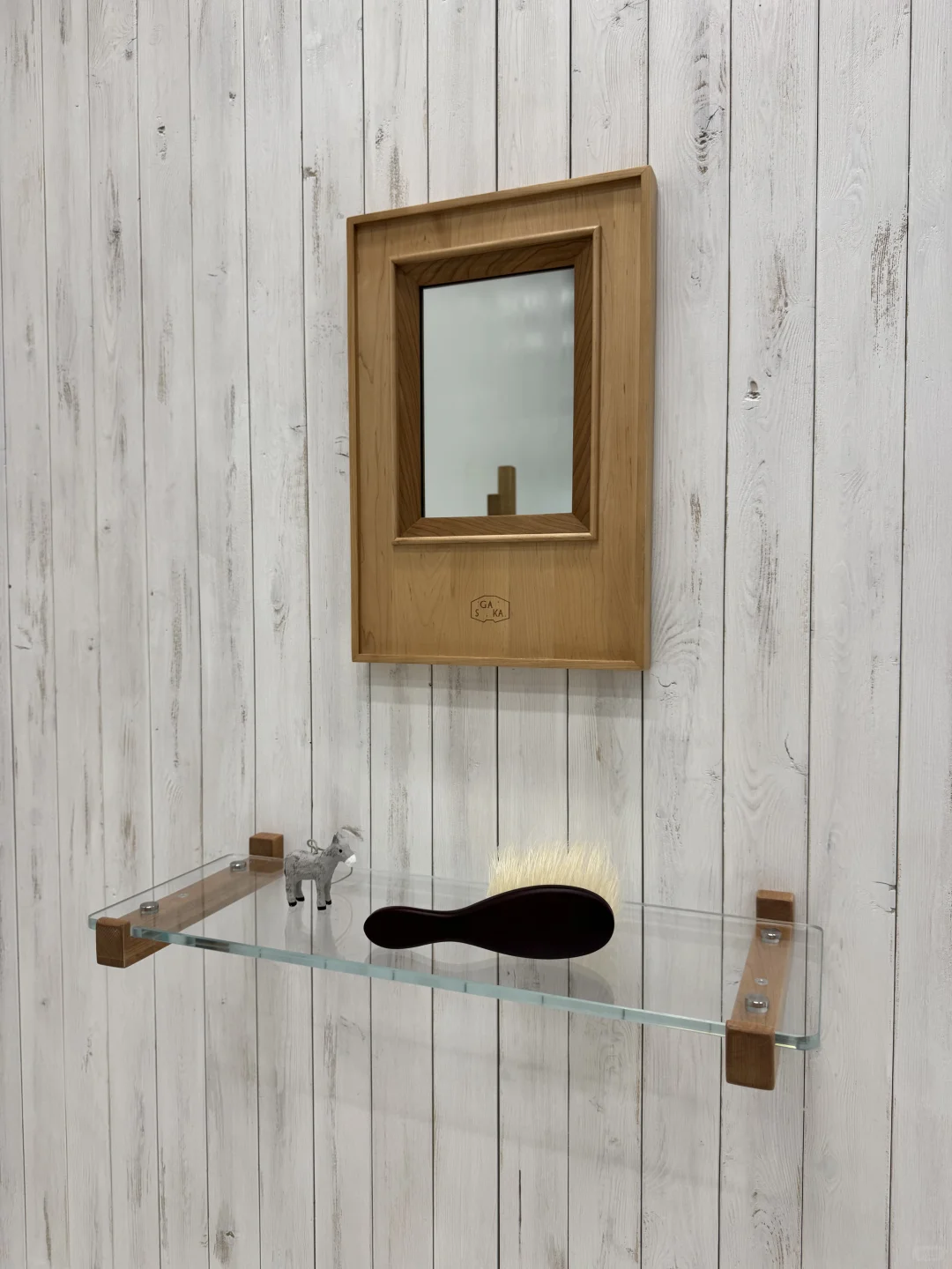 隔水相望的设计展