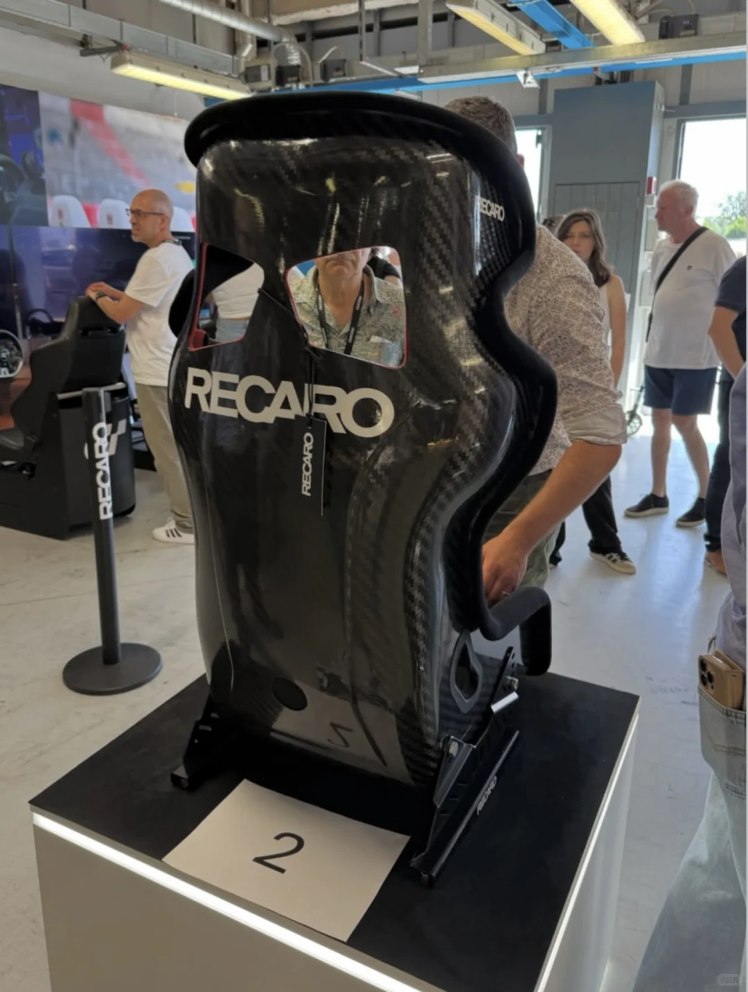 RECARO在意大利新款发布，POLE更新换代！