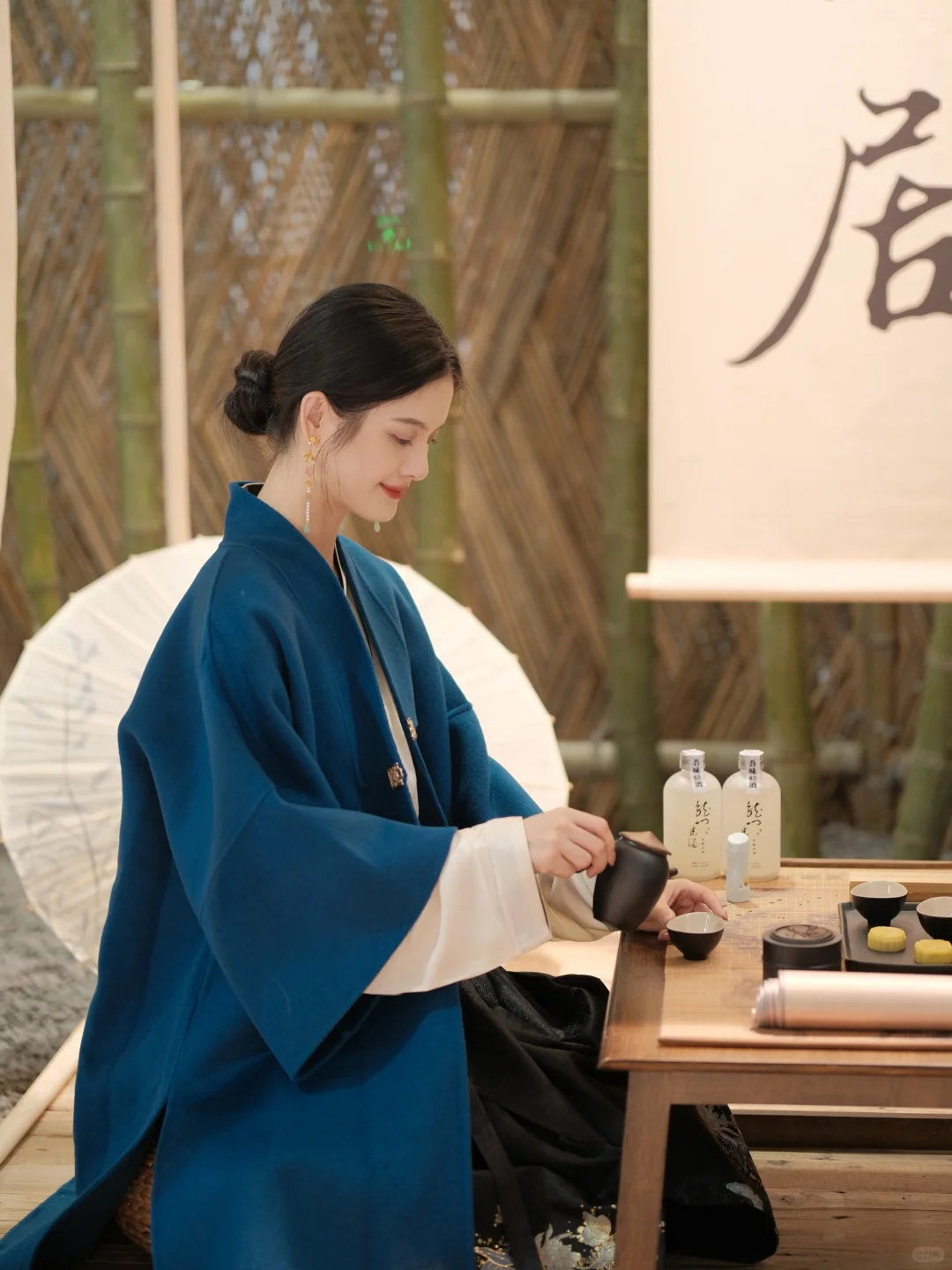 在文博会被老爷爷夸大方又得体