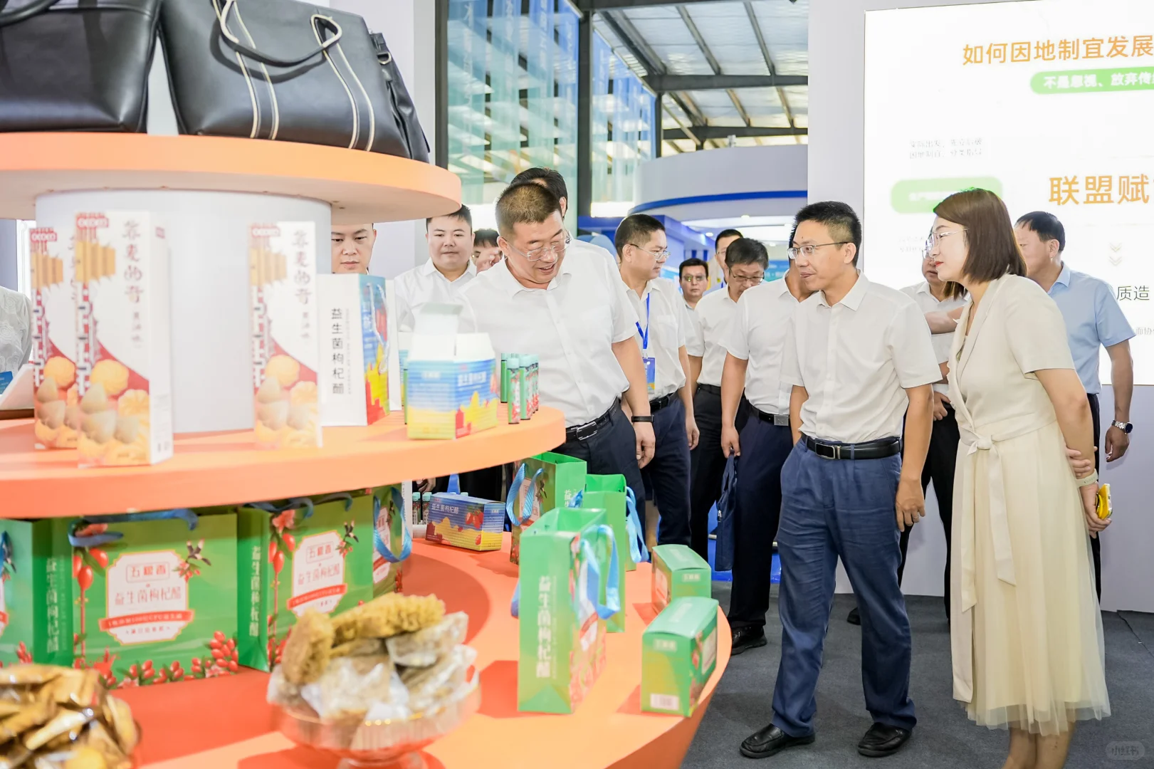 政府出钱请你去参展，实力商家速码?️