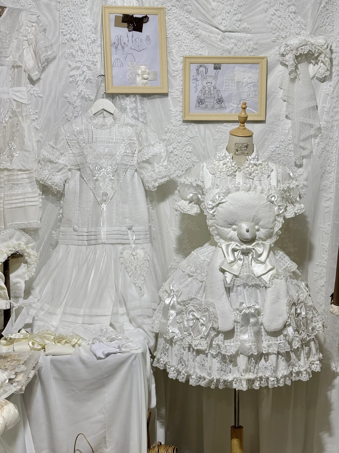 诺亚设计展拍的一些漂亮衣服跟搭配物