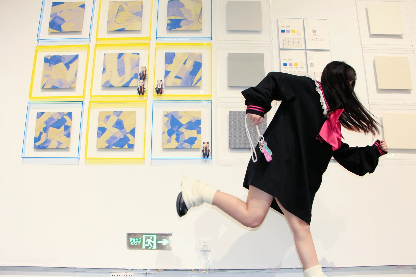 布展结束！run！