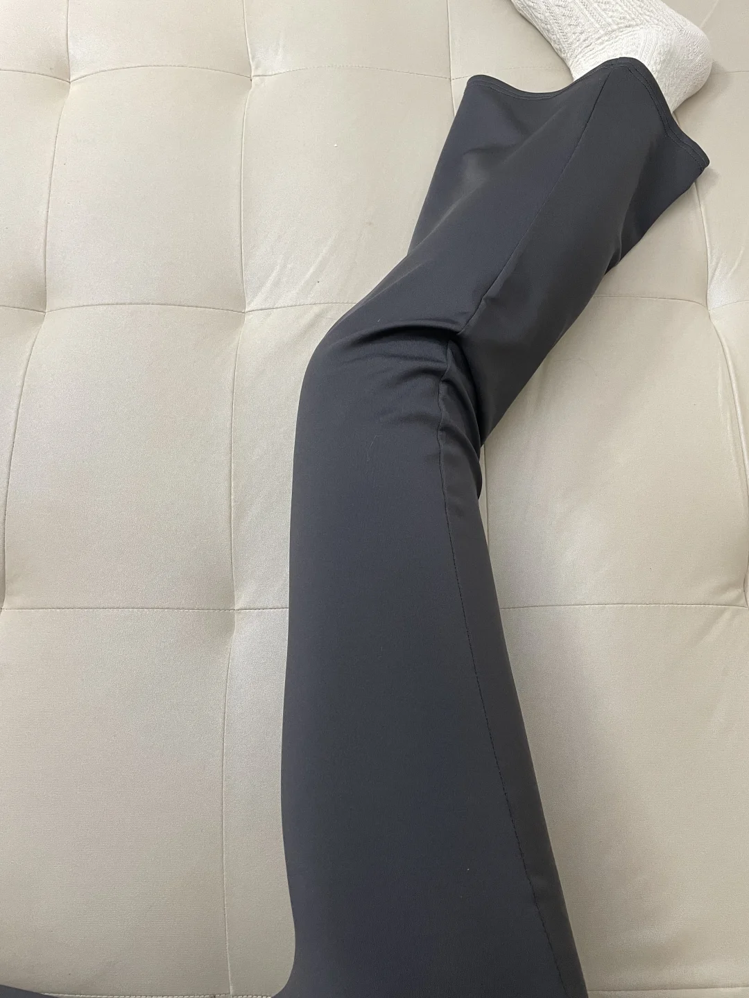 妈ye！！这就是我疯狂在找的微喇瑜伽裤‼️