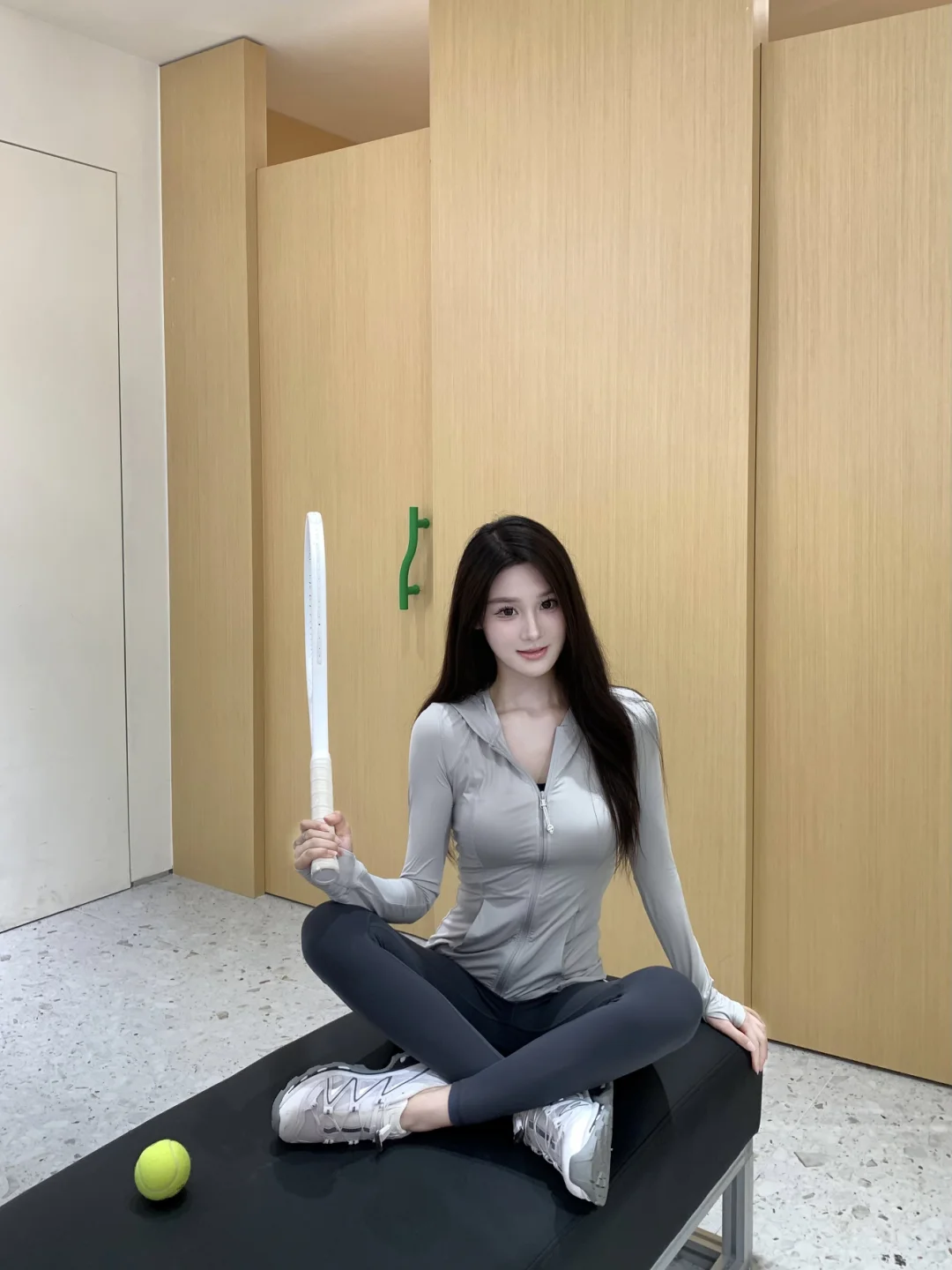 168 98｜见人不如健身