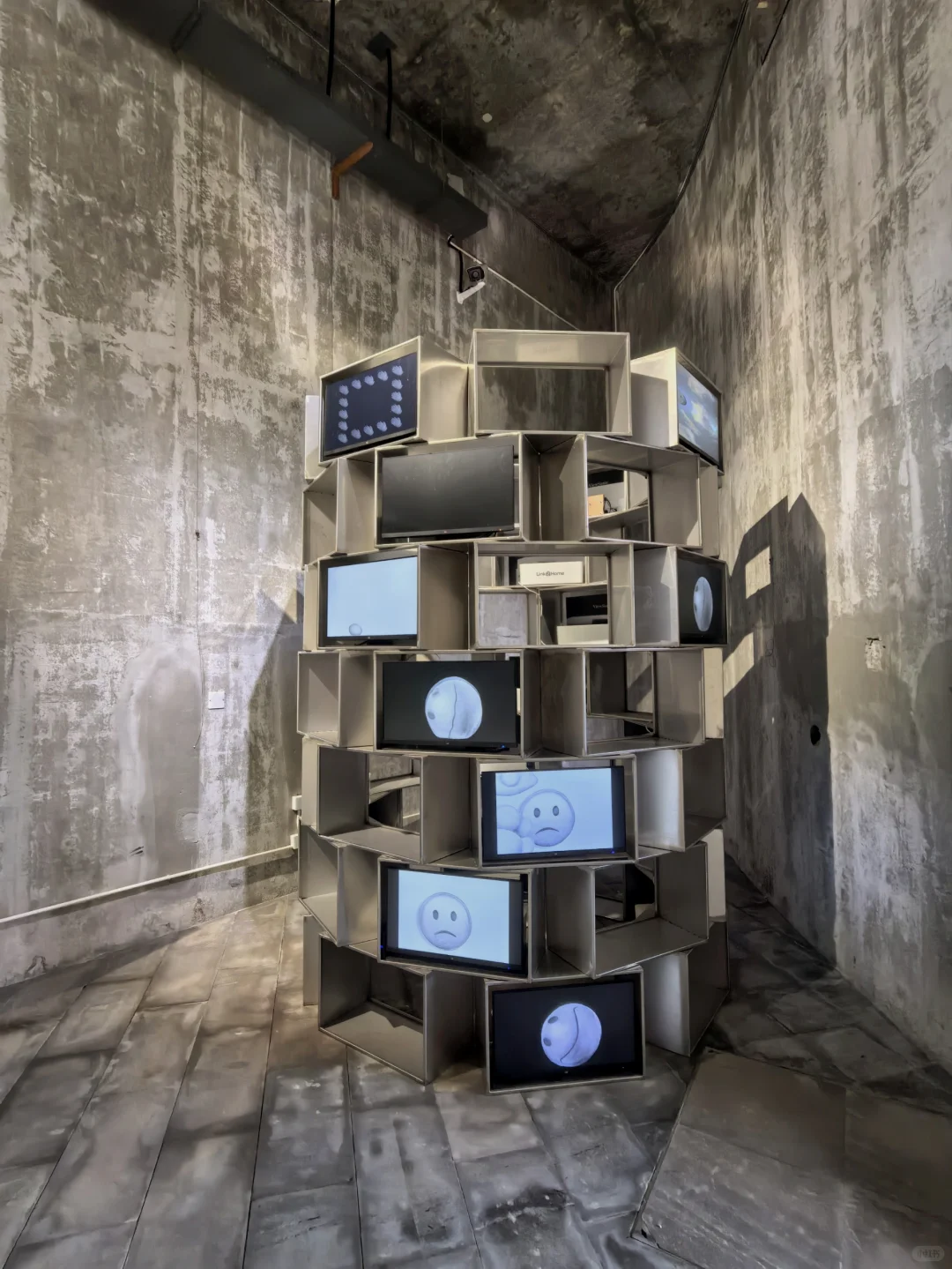 ?宁波看展丨怪诞震撼?山林艺术乌托邦