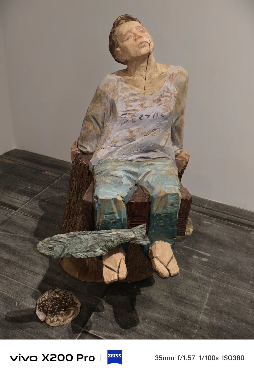 2025广美毕业展~二楼夹层展品