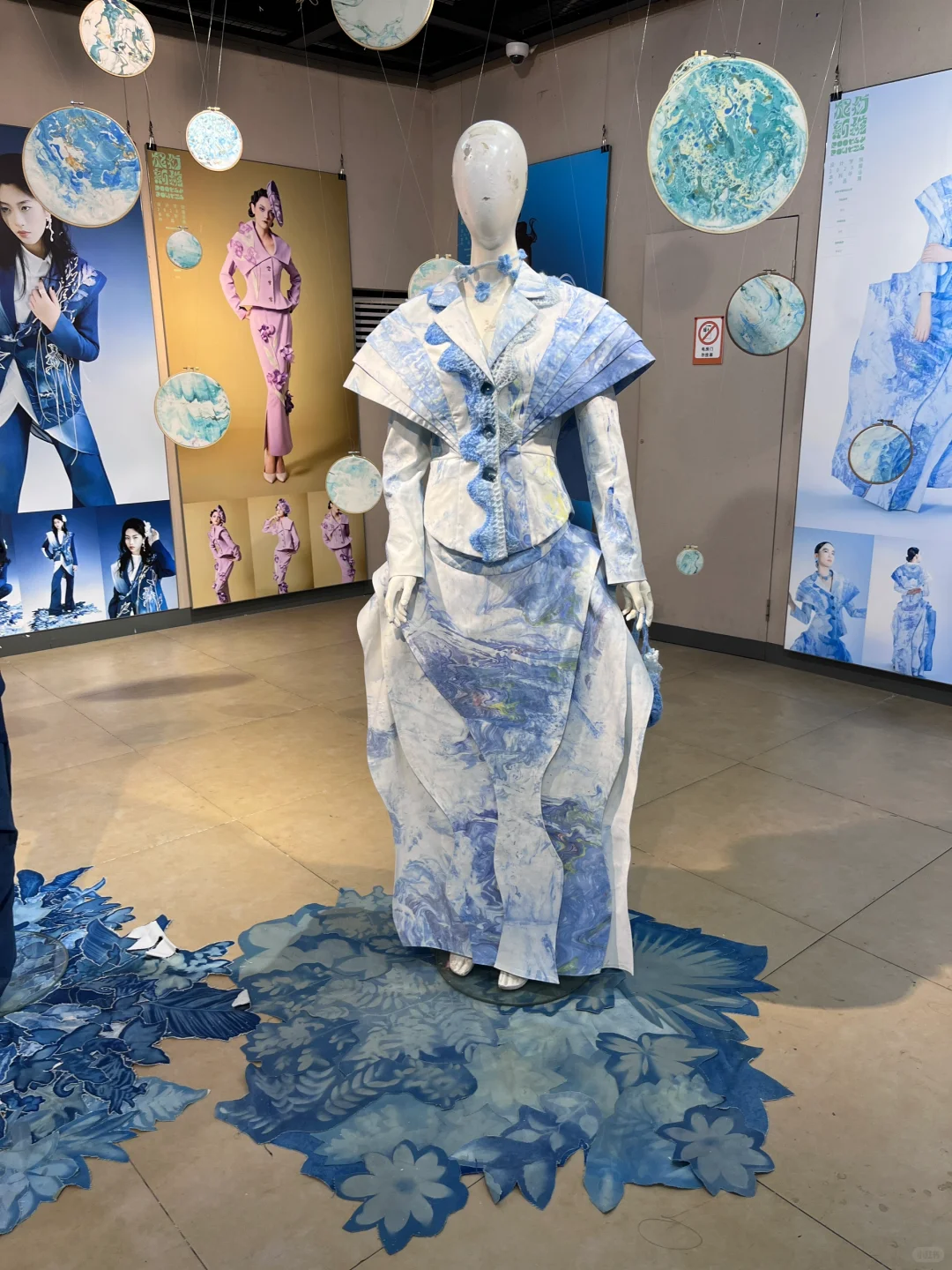 广艺服装毕设就这都敢展？