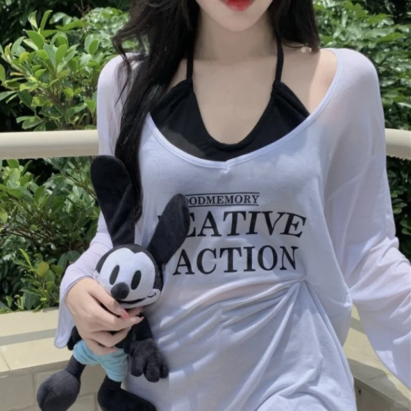 辣妹必备！两件套穿出锁骨杀+小蛮腰