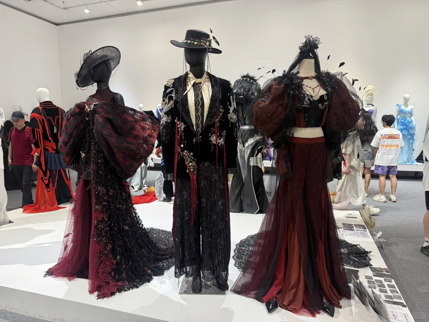 2025年广美毕业展最后一天硬是赶上咯