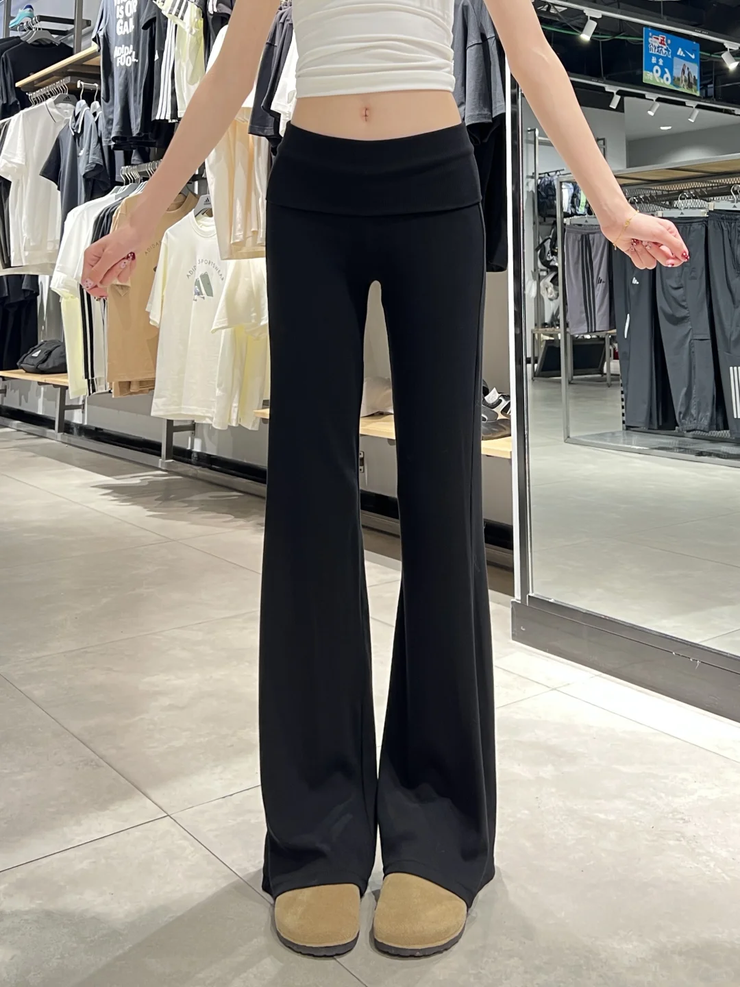 lulu平替微喇裤50➕?极限三选一好纠结?