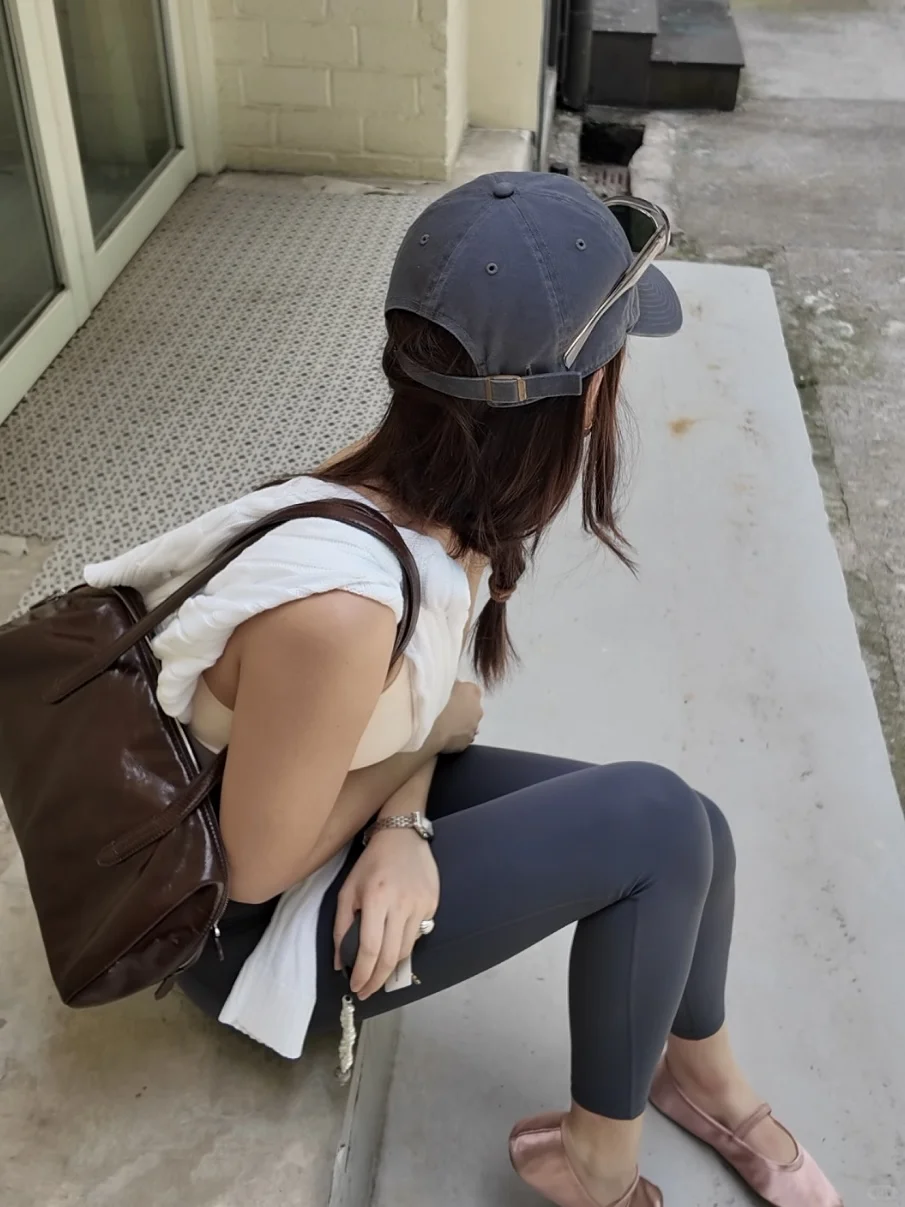 现在是逛街也算老派约会的时代