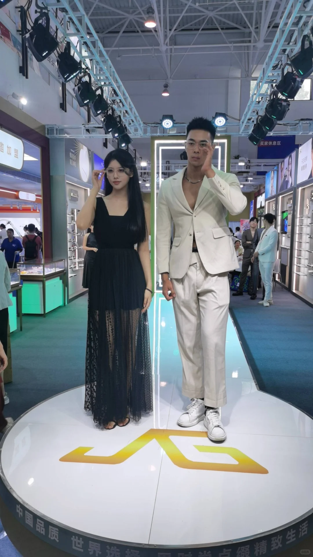深圳会务公司-展会志愿者-派发传单-活