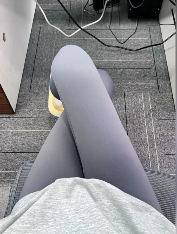 集美们?上班穿瑜伽裤真的爽翻了！
