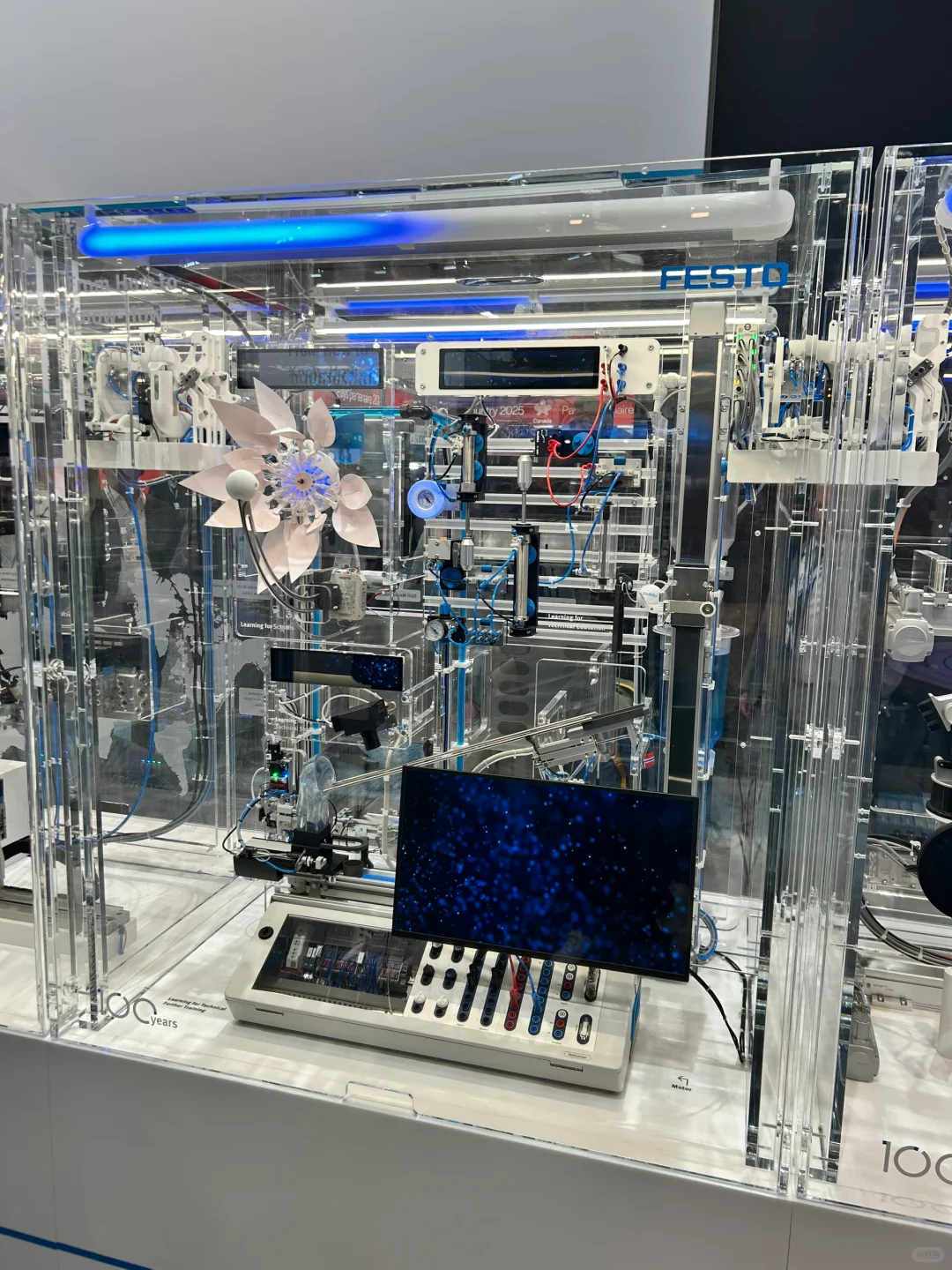 ??德国汉诺威工业展特种兵看展 take away