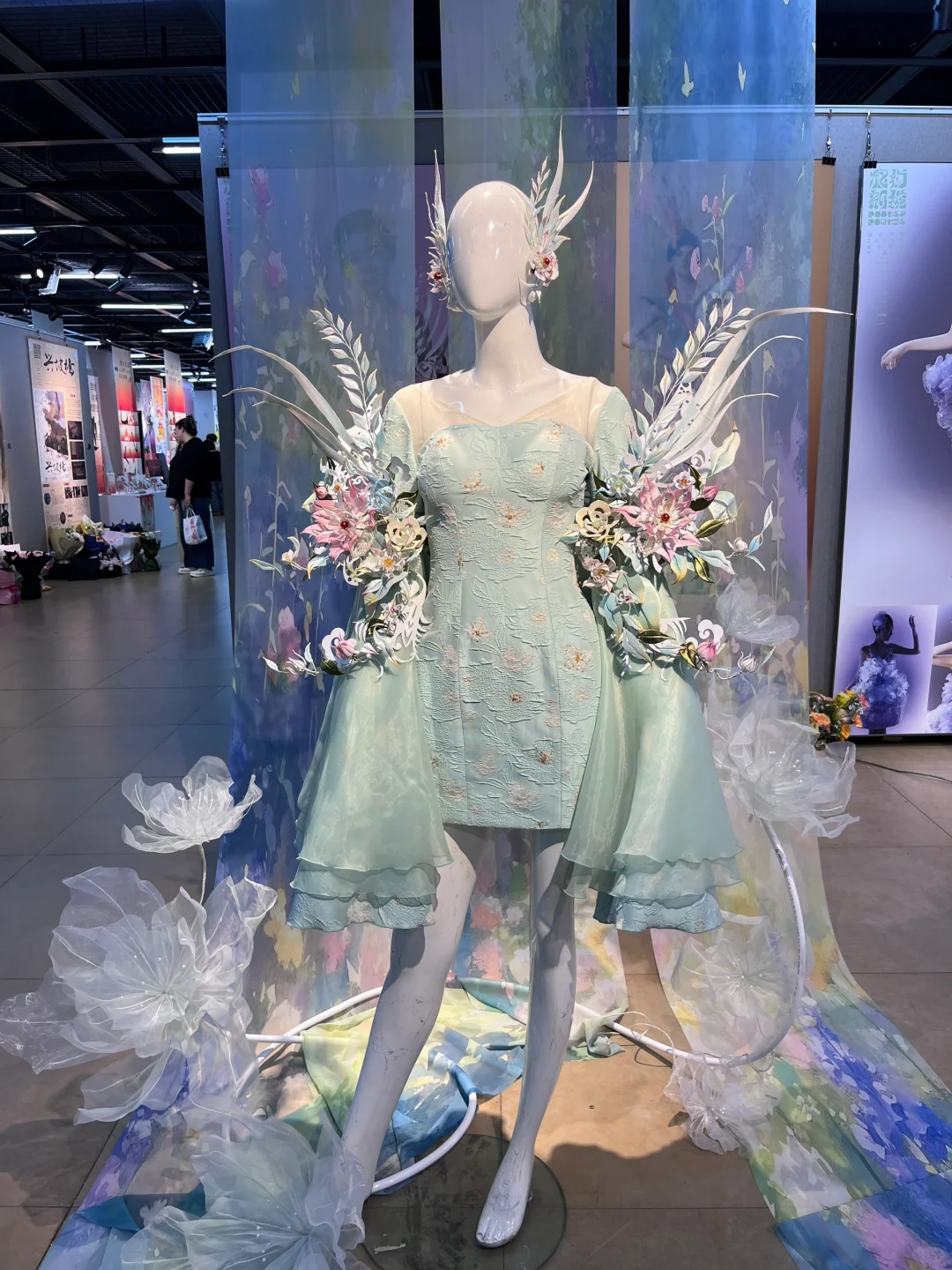 广艺服装毕设就这都敢展？