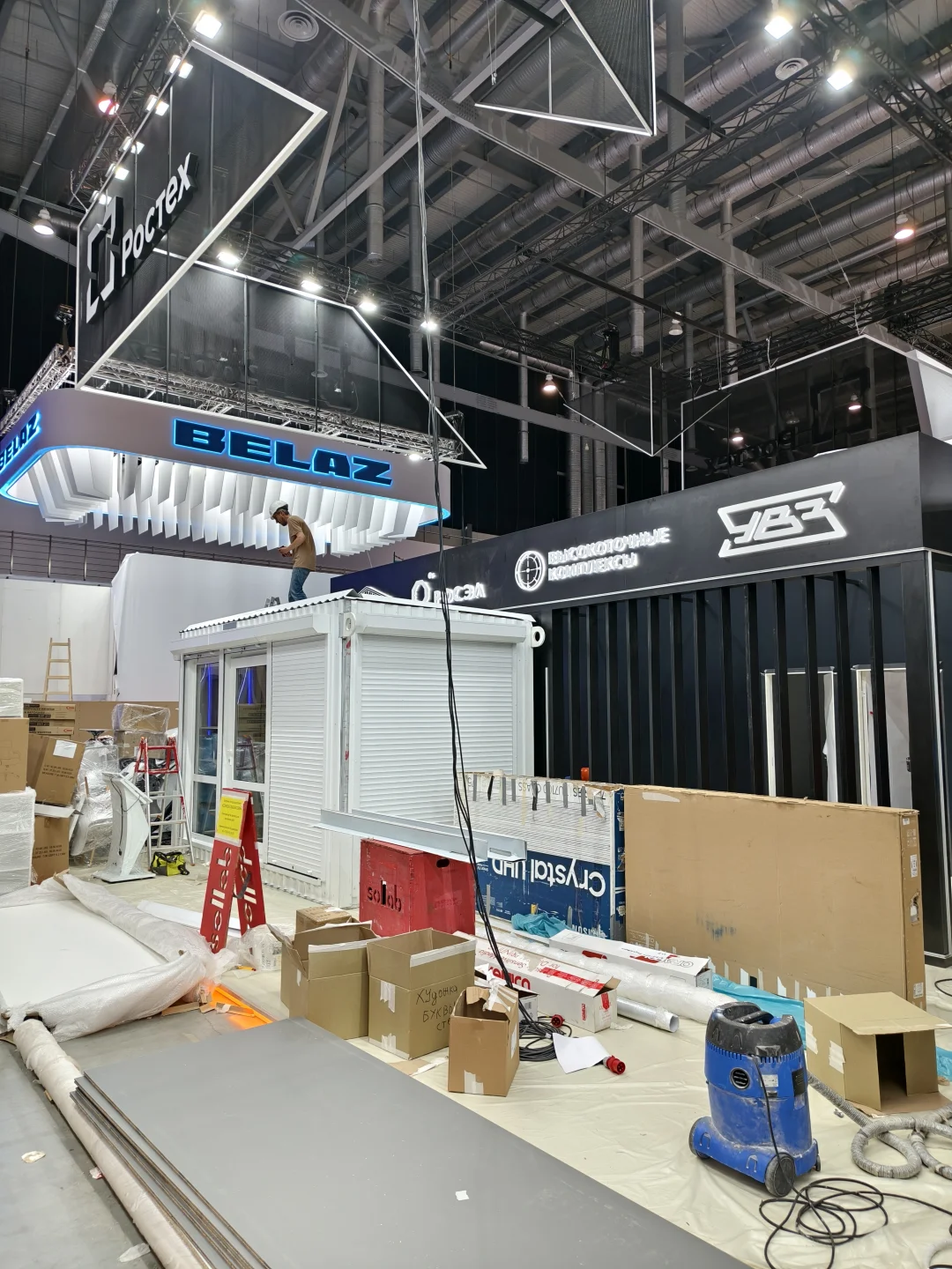 叶卡捷琳堡工业展装修进入收尾阶段！