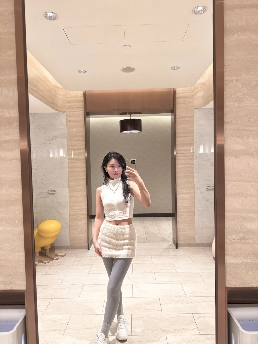 这应该算是微胖吧，所以出门总是爱穿瑜伽裤