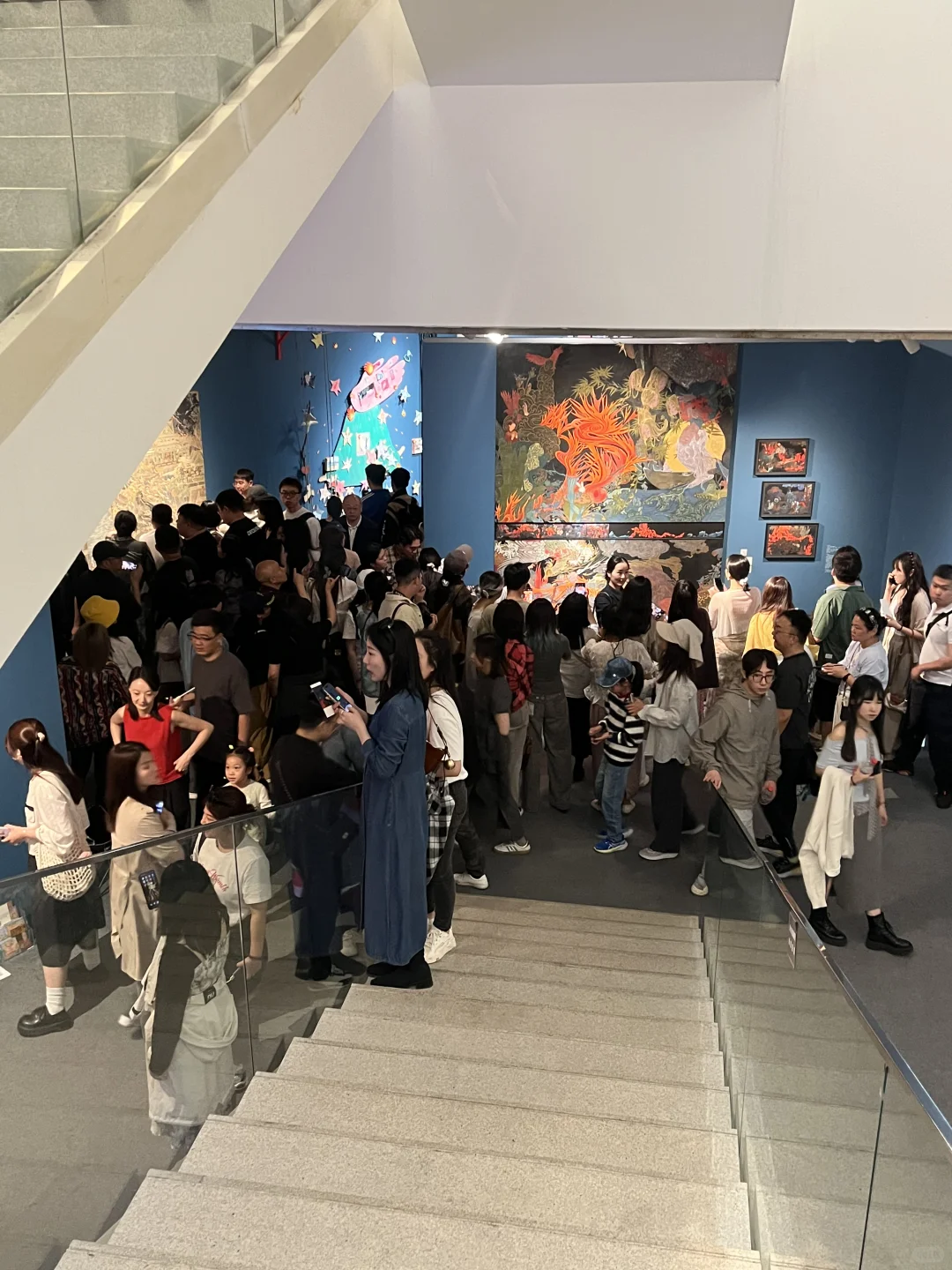 2025央美毕业展?（人真的超多）