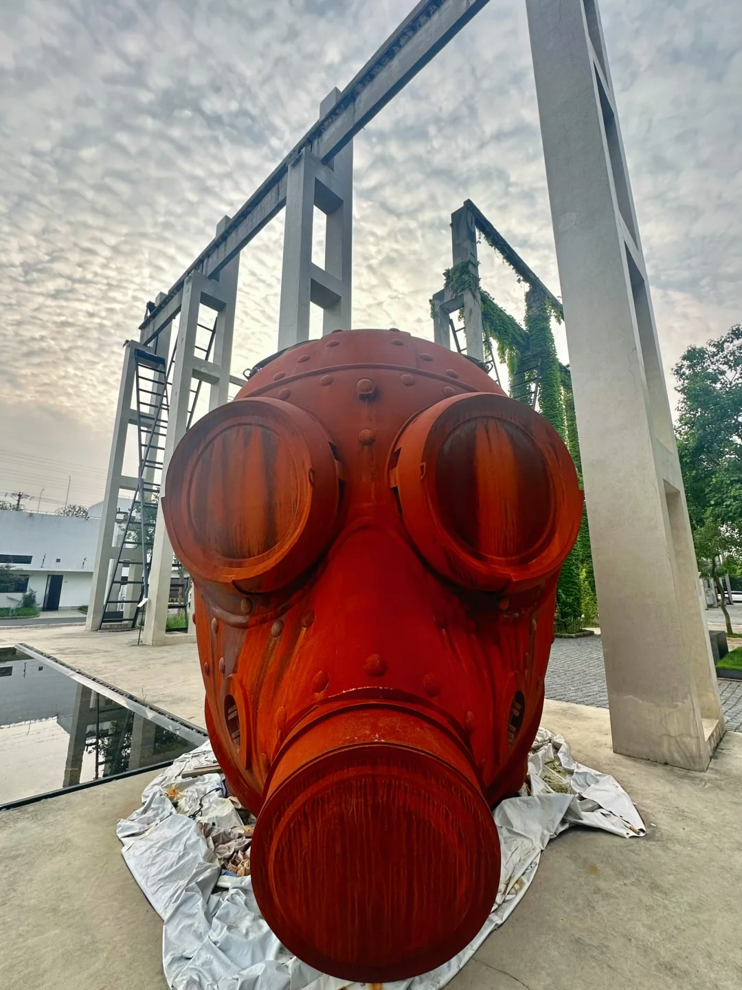 Look in my eye‼️老工业区爆改超现实主义?