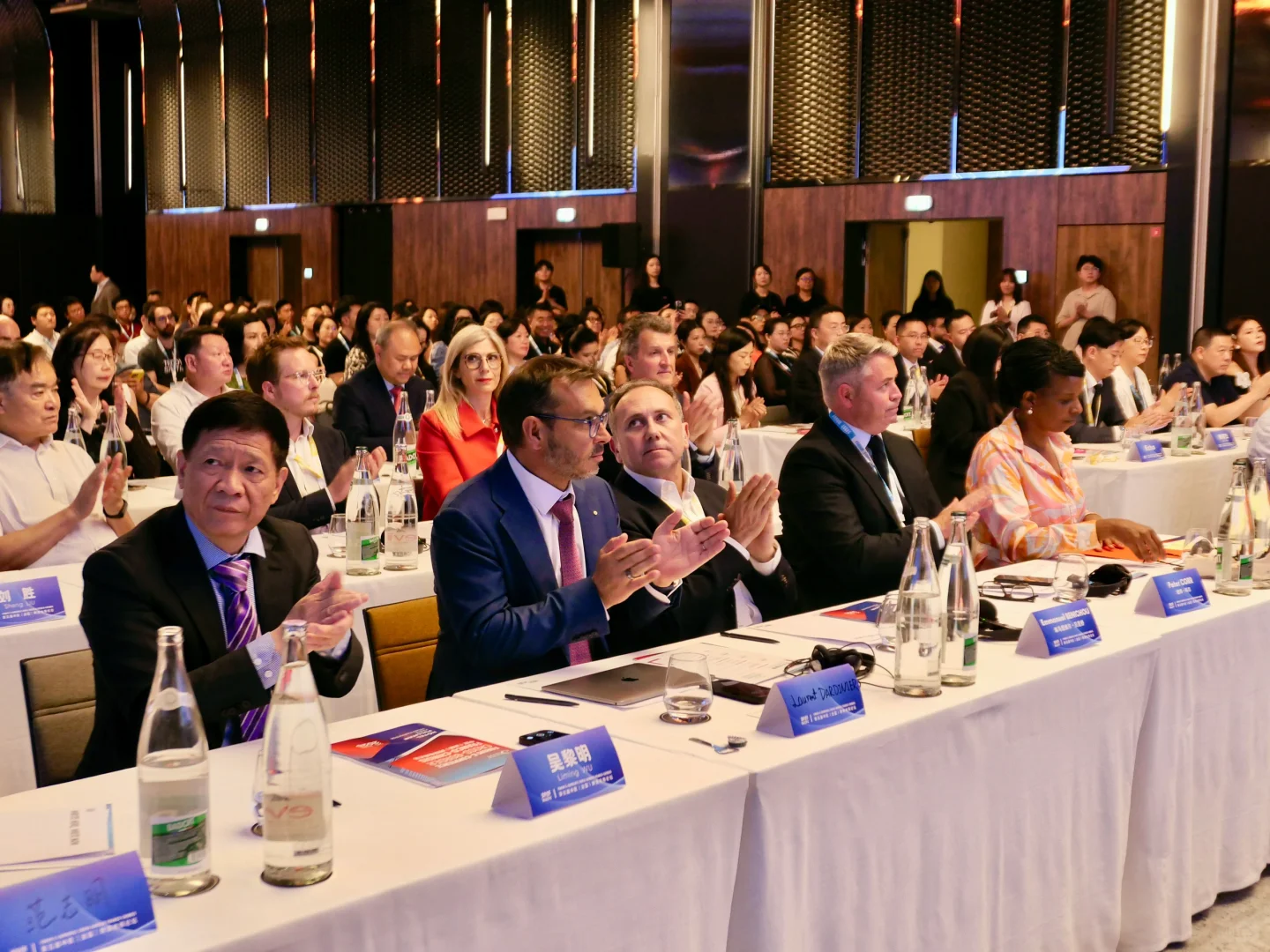 ECCFC2025圆满闭幕：展科技之翼，登时代之峰