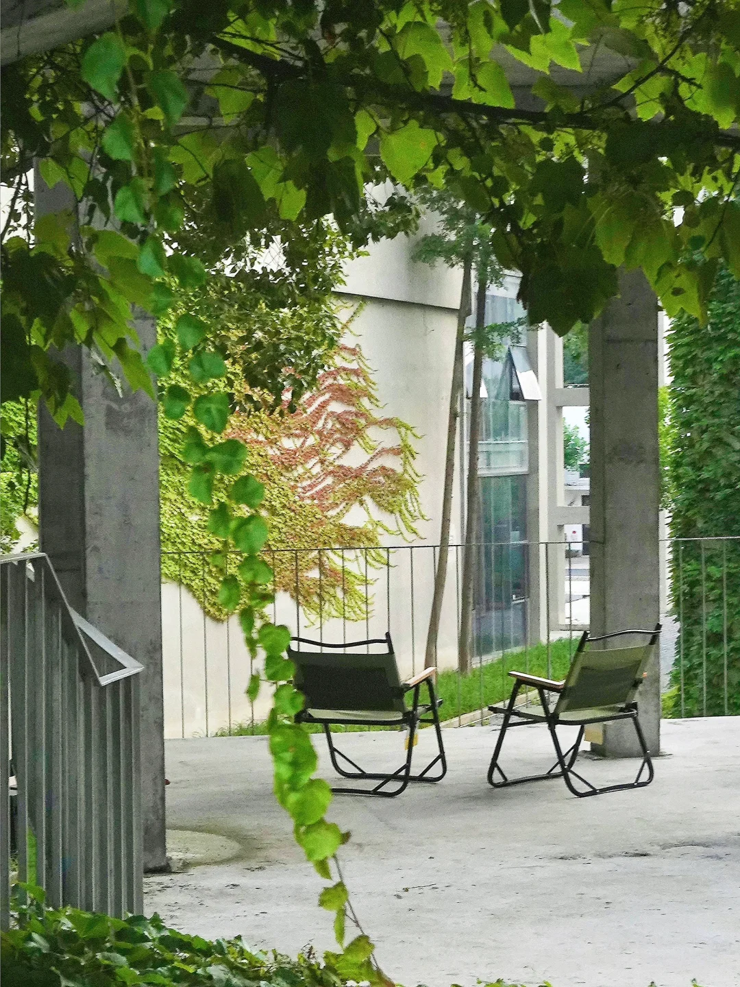 Look in my eye‼️老工业区爆改超现实主义?