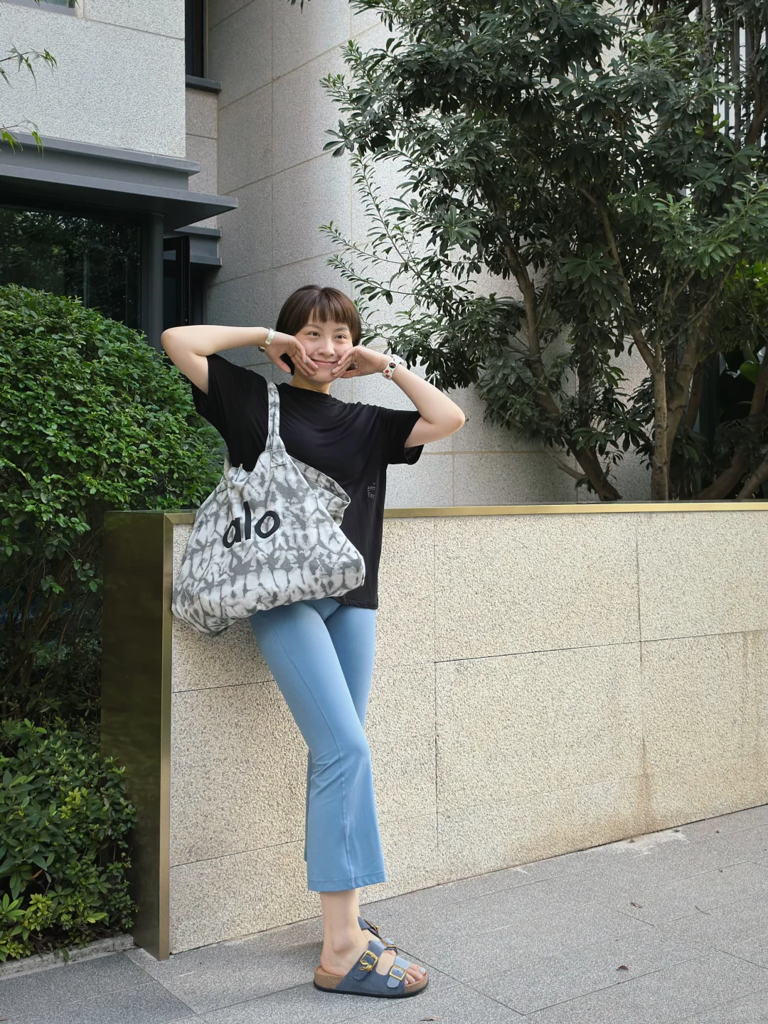 这几年穿瑜伽裤最大的快乐：先请柔软对自己