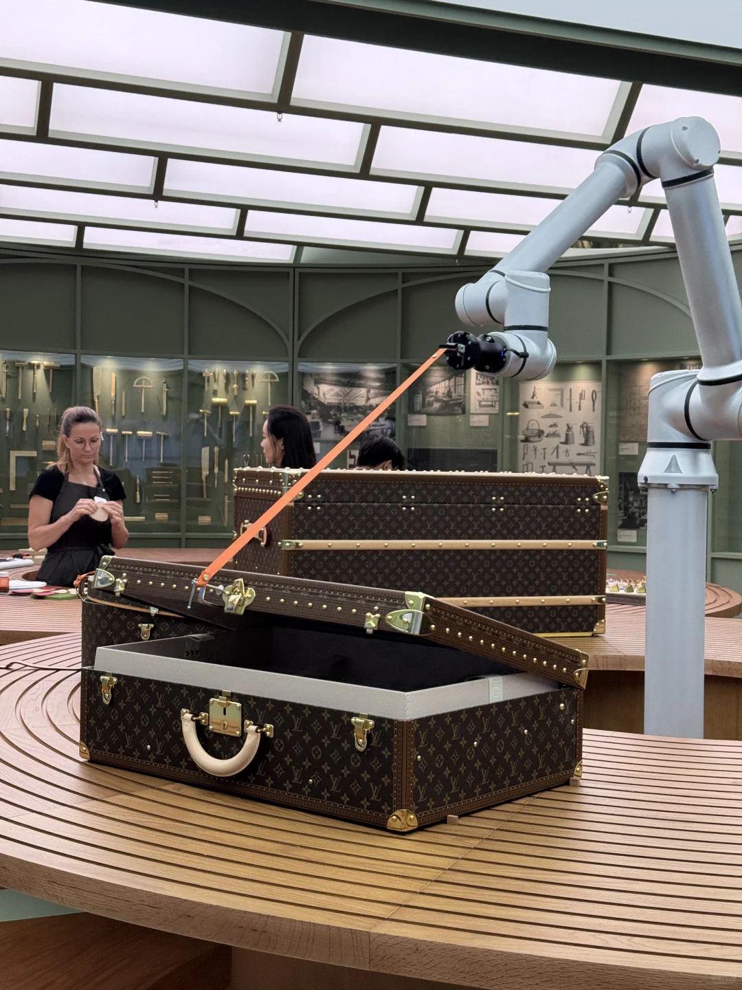 上海免费新展，18张live图看LV展览?