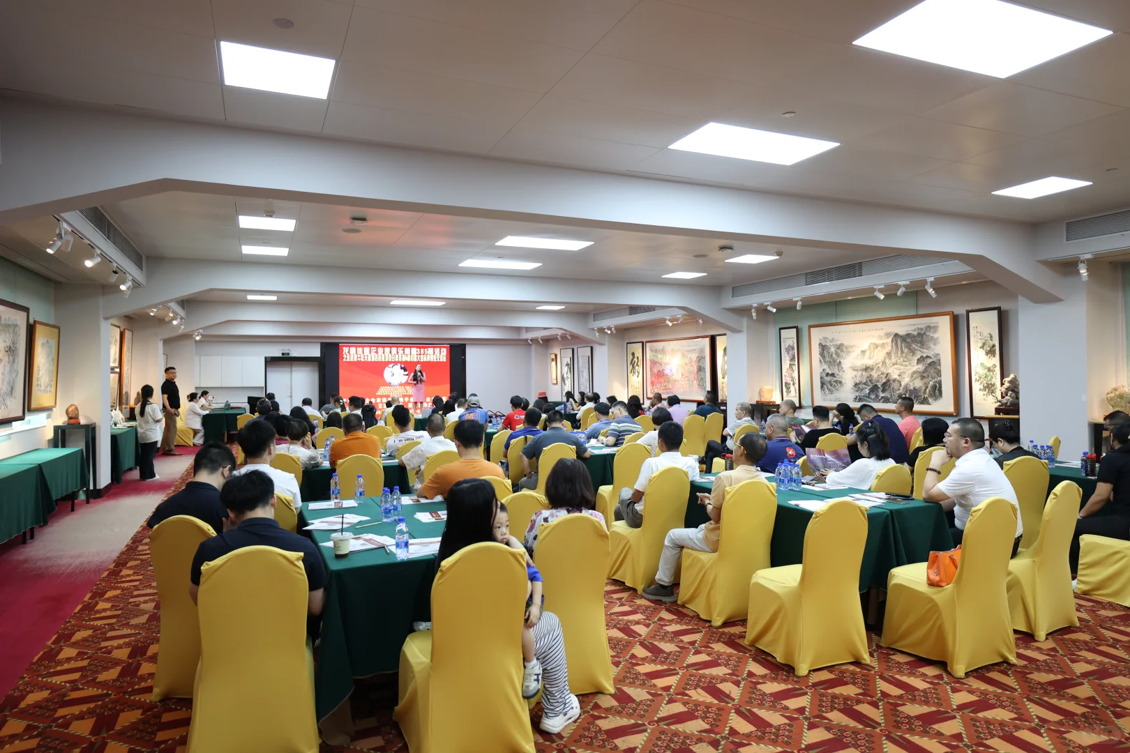 ?粤地财富风暴！圆大宝招商会爆火收官。