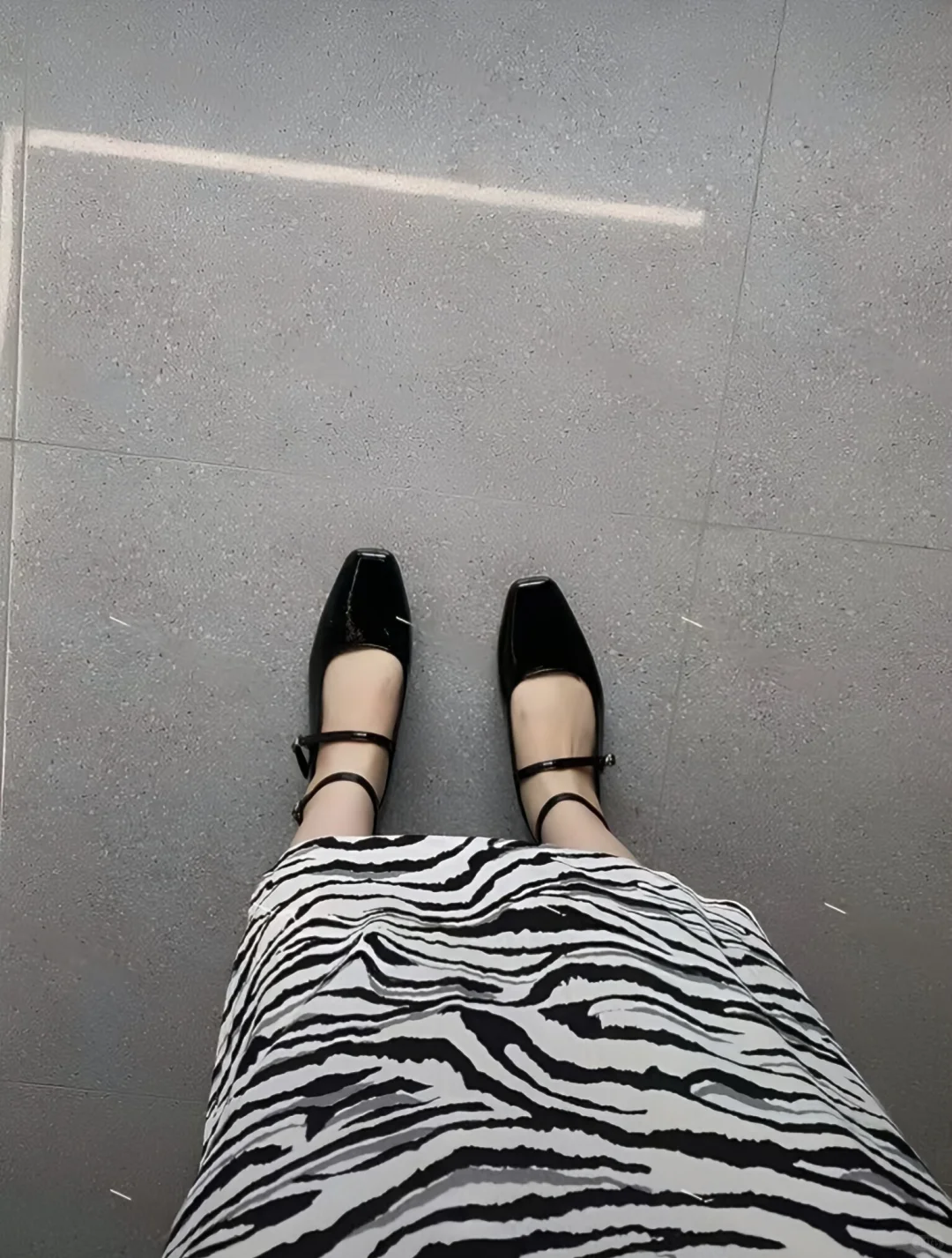单亲小少妇，既当爹又当妈的乱室微光