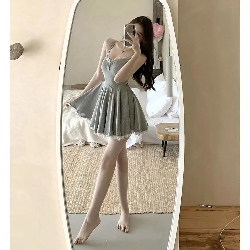 纯欲性感蕾丝拼接吊带连衣裙女夏季新款收腰