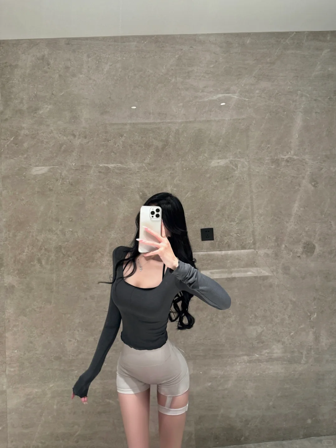 解锁瑜伽服辣妹Look