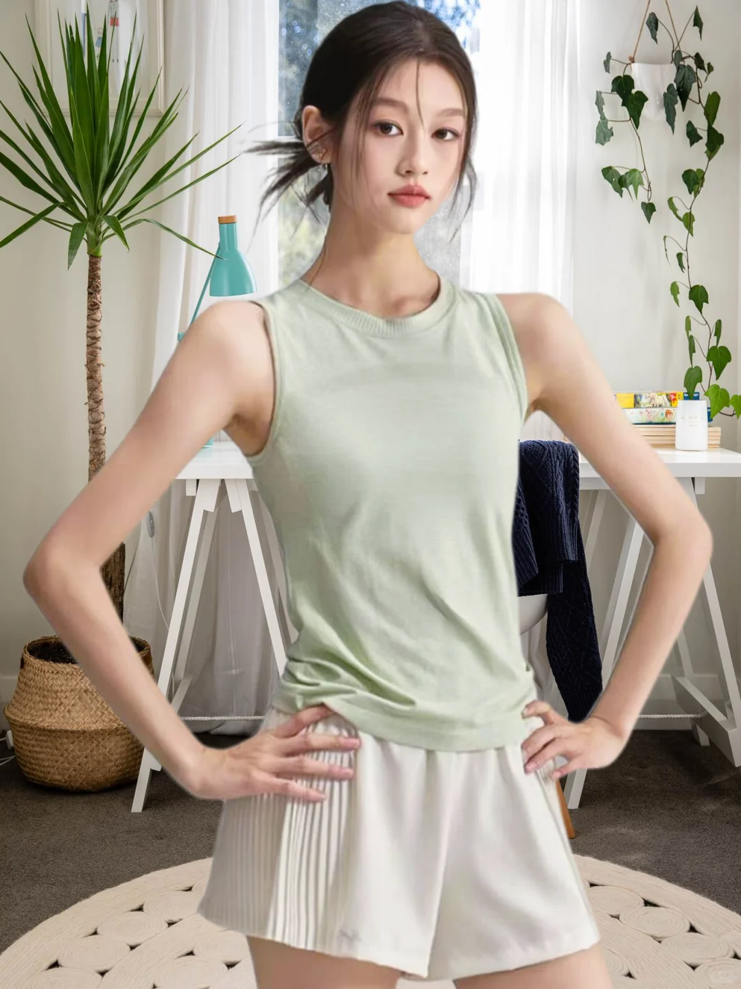 夏日必备！薄如蝉翼的运动上衣，辣妹神器