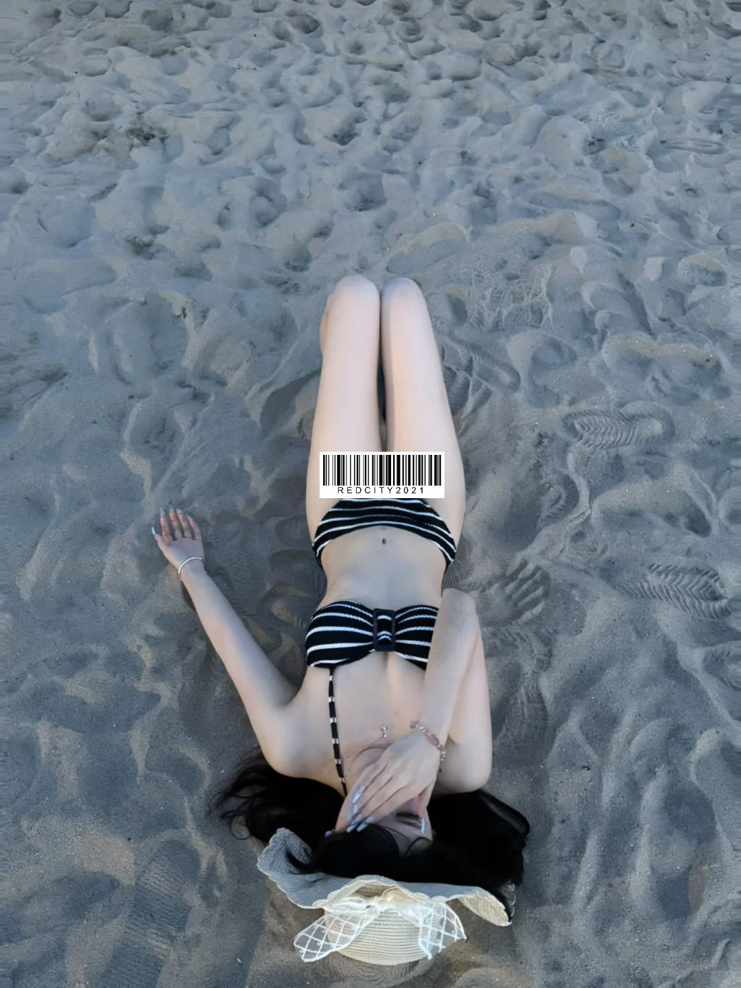我买了海边?好看的泳衣了！！
