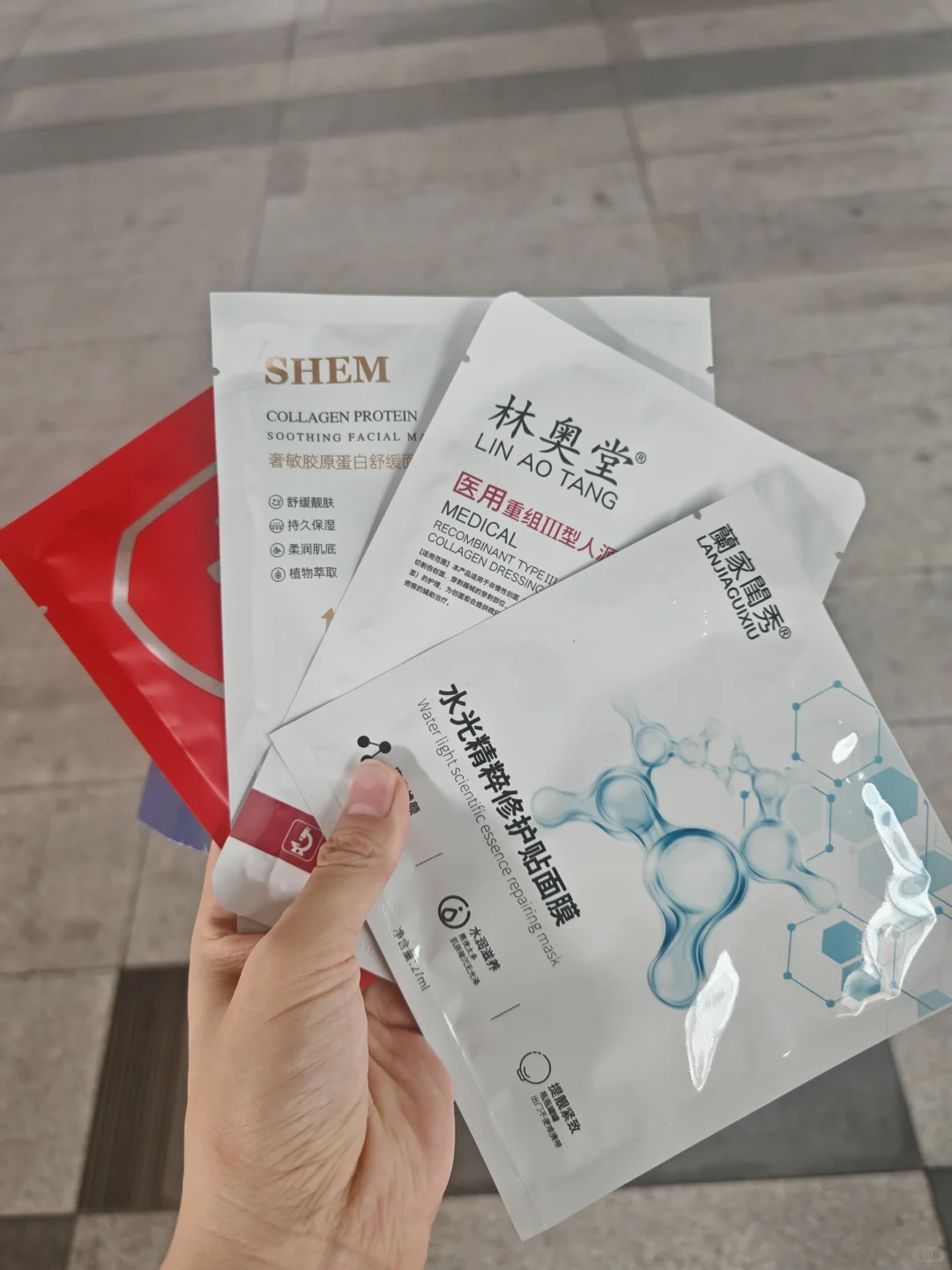 发现i人逛展也挺无助的