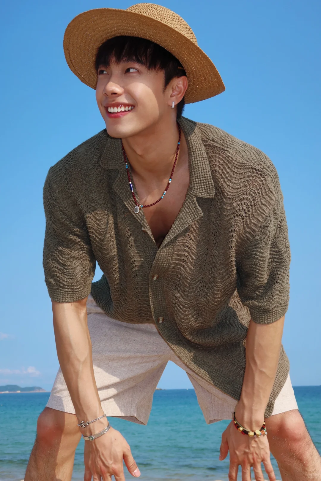 阳光☀️沙滩?️海?（存一些男生海边拍照姿势
