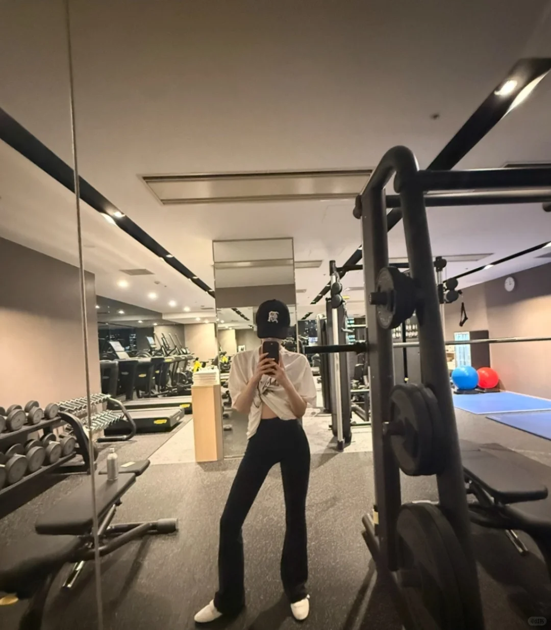 瑜伽宁宝更新，瑜伽服好好看求安利