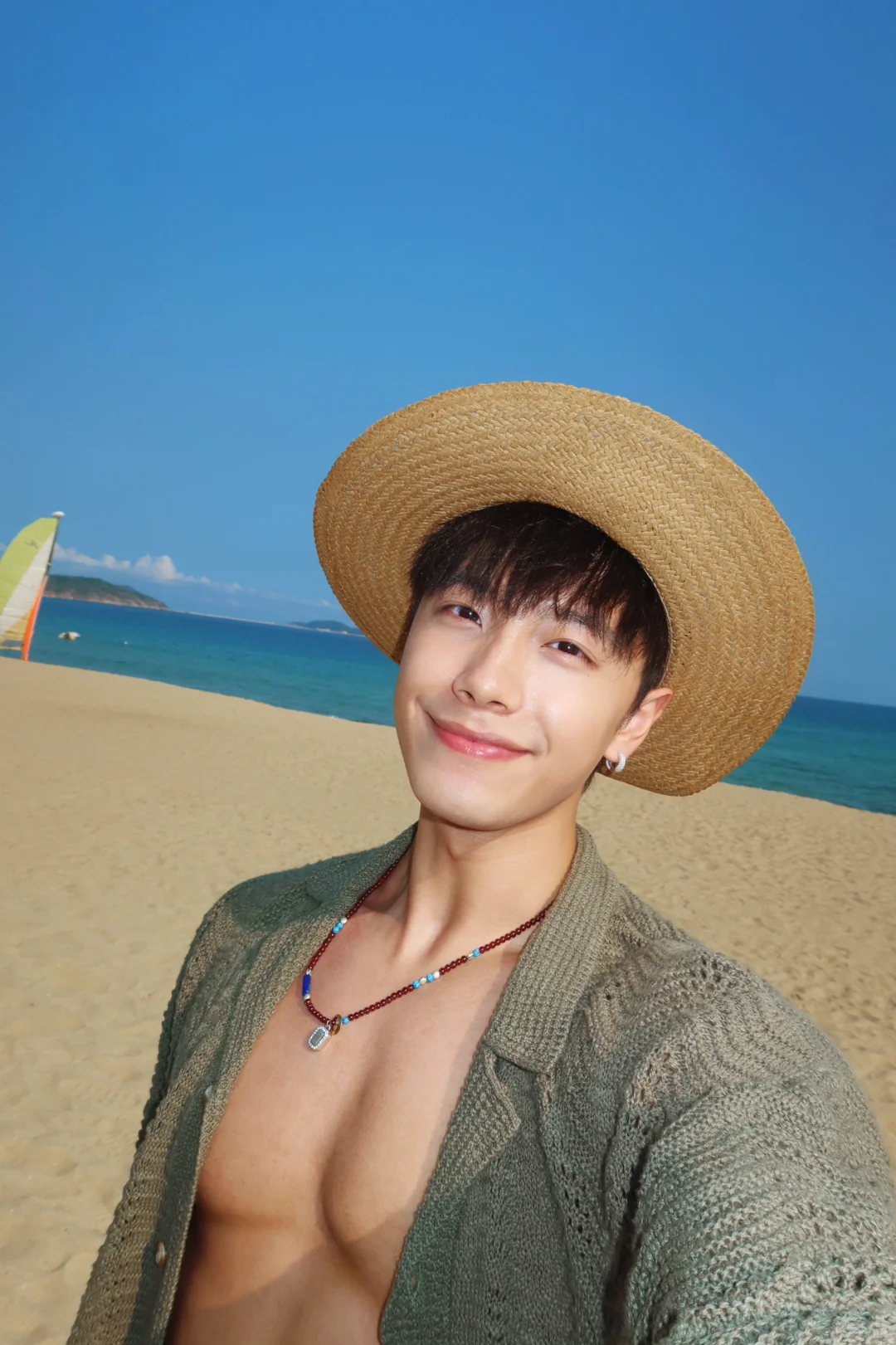 阳光☀️沙滩?️海?（存一些男生海边拍照姿势