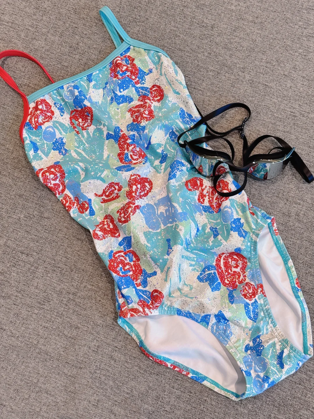 今天穿海蓝玫瑰?下水咯?‍♀️