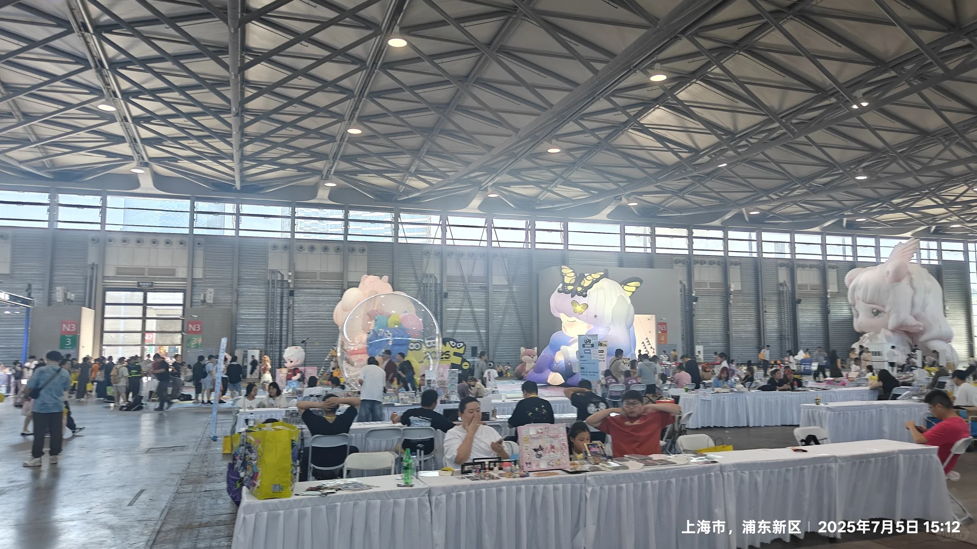 ? 潮流艺术展的梦幻时光