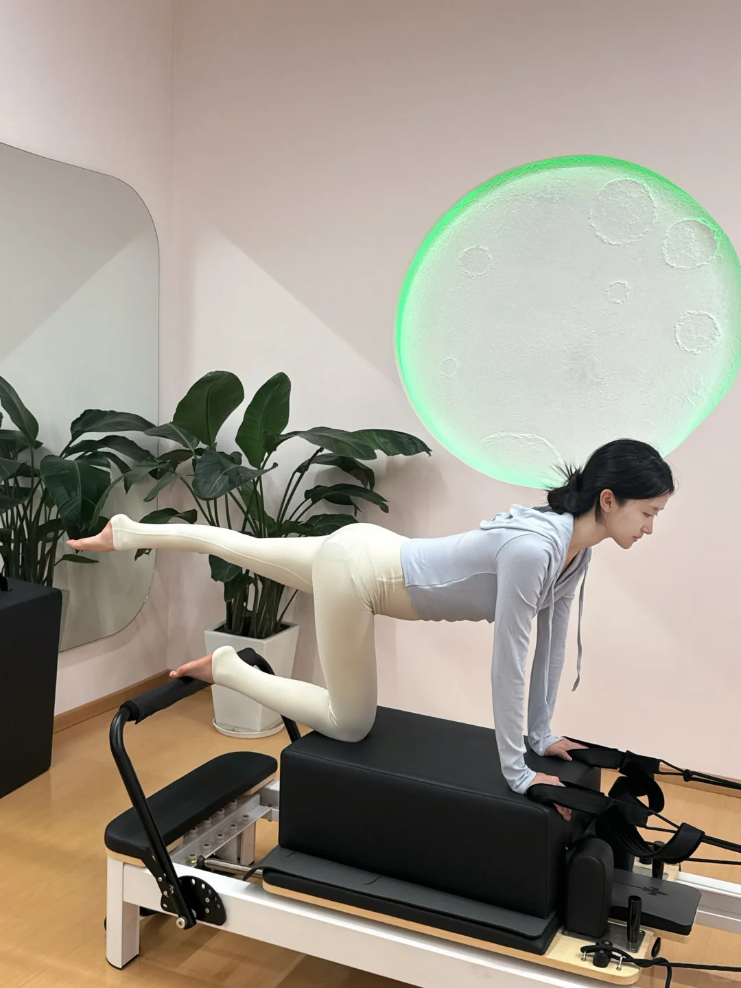 谁懂baby蓝瑜伽服套装含金量啊…