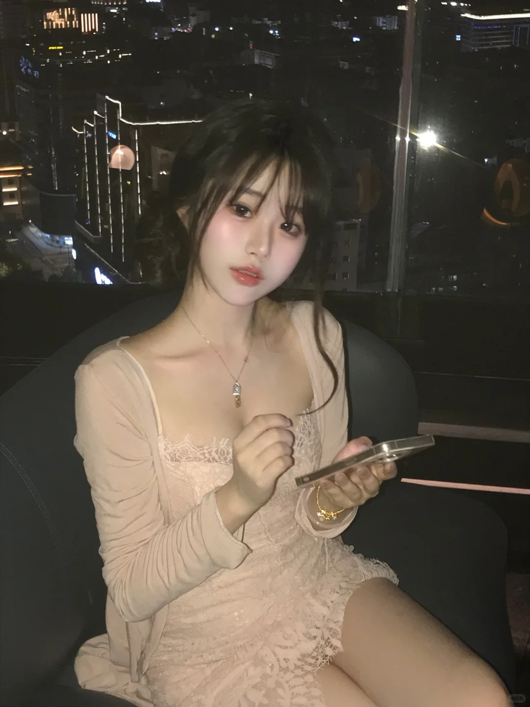 超绝人妻感 温柔钓系约会穿搭