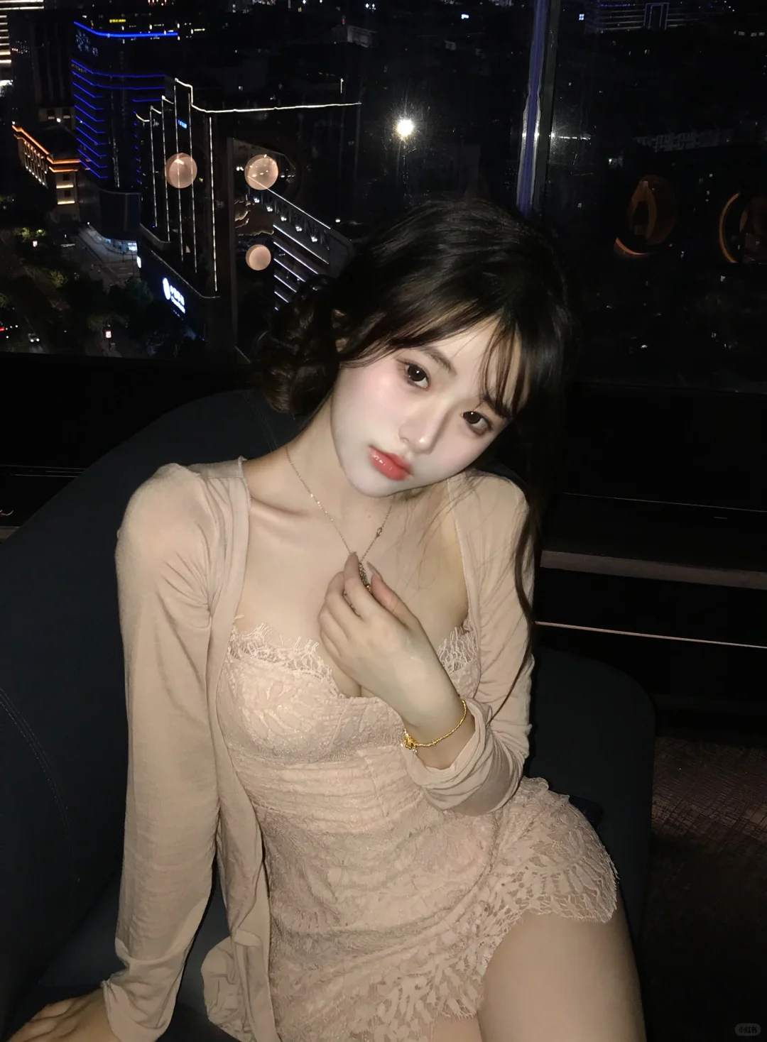 超绝人妻感 温柔钓系约会穿搭