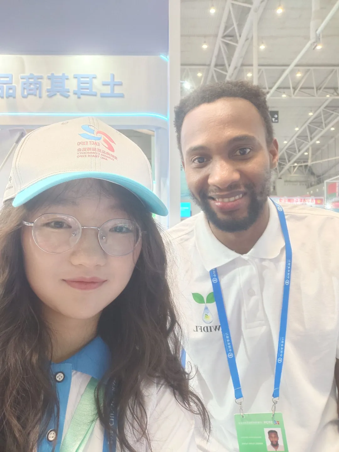 亚欧博览会志愿者！