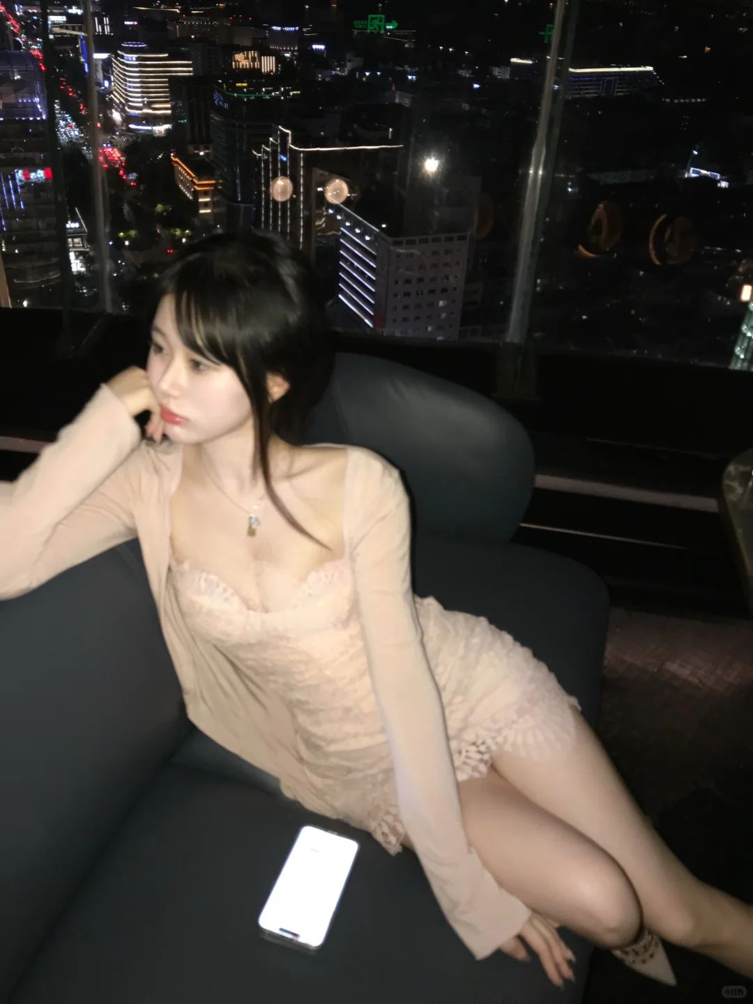 超绝人妻感 温柔钓系约会穿搭