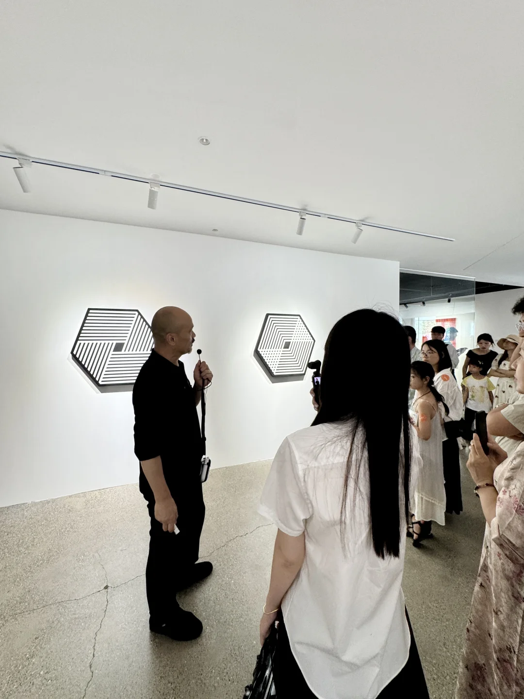 大连新展!!有种不在国内看展的格调。。。