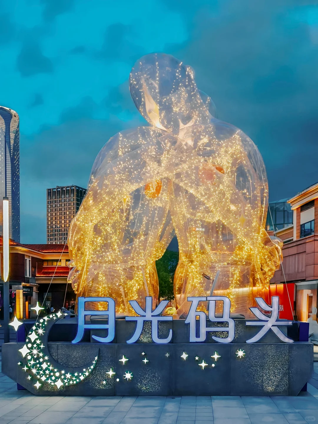 ?被苏州这免费新展的透明巨人震撼到了‼️